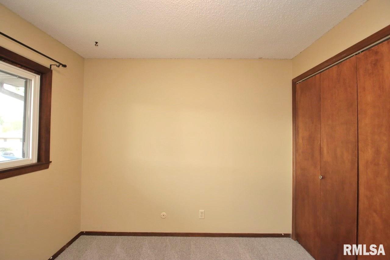 1511 West Queens Court Road Peoria, IL 61614 - Photo 34 of 79