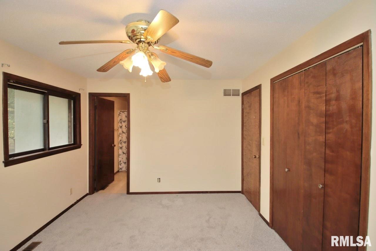 1511 West Queens Court Road Peoria, IL 61614 - Photo 39 of 79