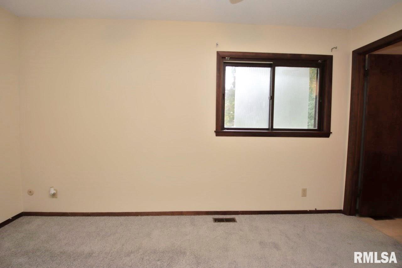 1511 West Queens Court Road Peoria, IL 61614 - Photo 51 of 79