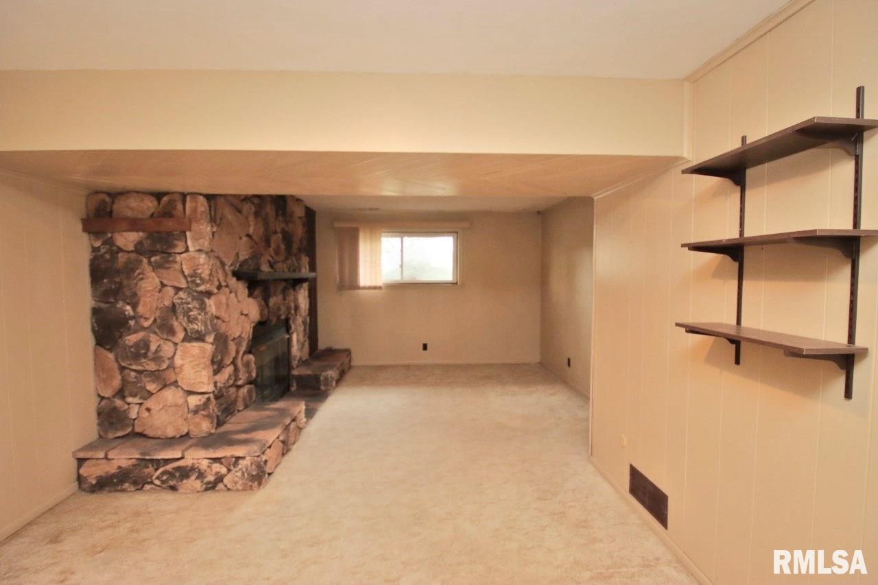 1511 West Queens Court Road Peoria, IL 61614 - Photo 57 of 79