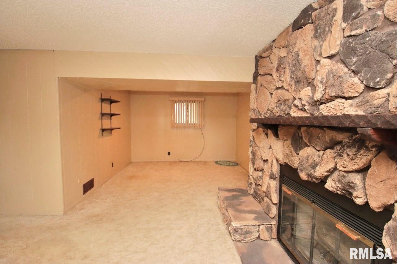 1511 West Queens Court Road Peoria, IL 61614 - Photo 58 of 79