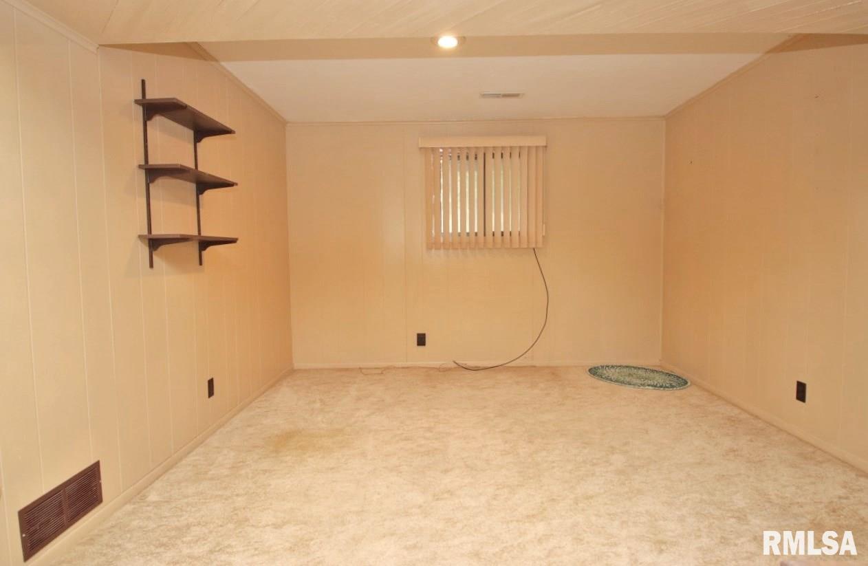 1511 West Queens Court Road Peoria, IL 61614 - Photo 59 of 79