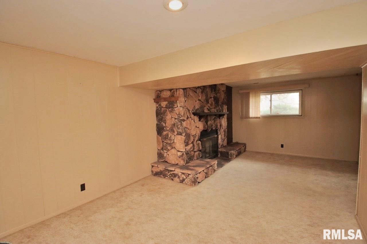 1511 West Queens Court Road Peoria, IL 61614 - Photo 64 of 79