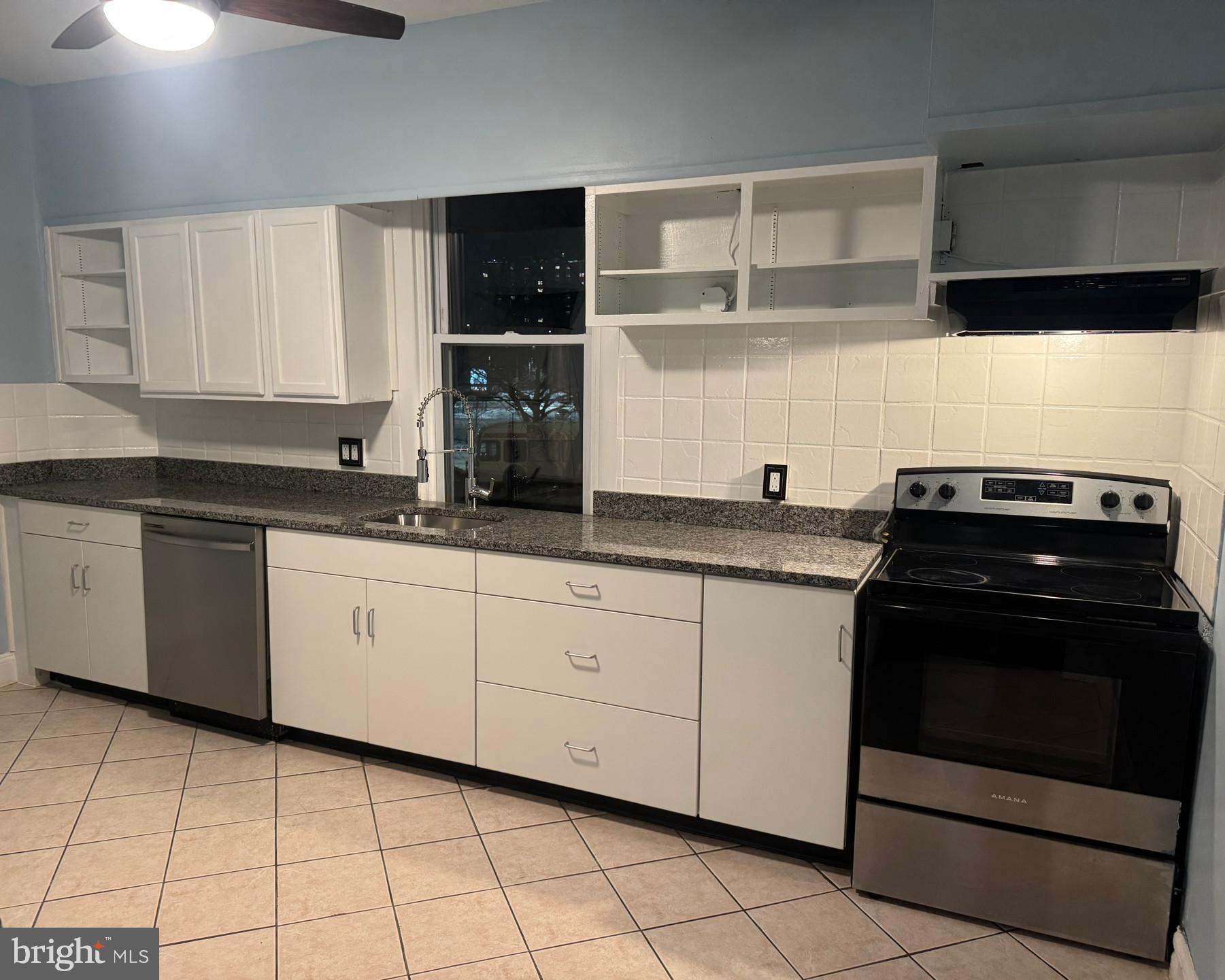 4073 West Ford Road Philadelphia, PA 19131 - Photo 3 of 18