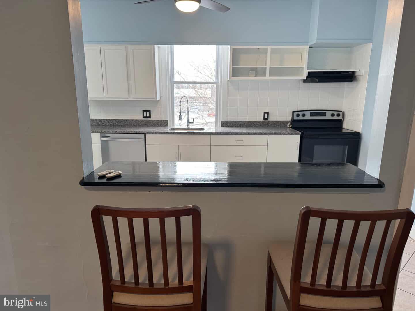 4073 West Ford Road Philadelphia, PA 19131 - Photo 5 of 18