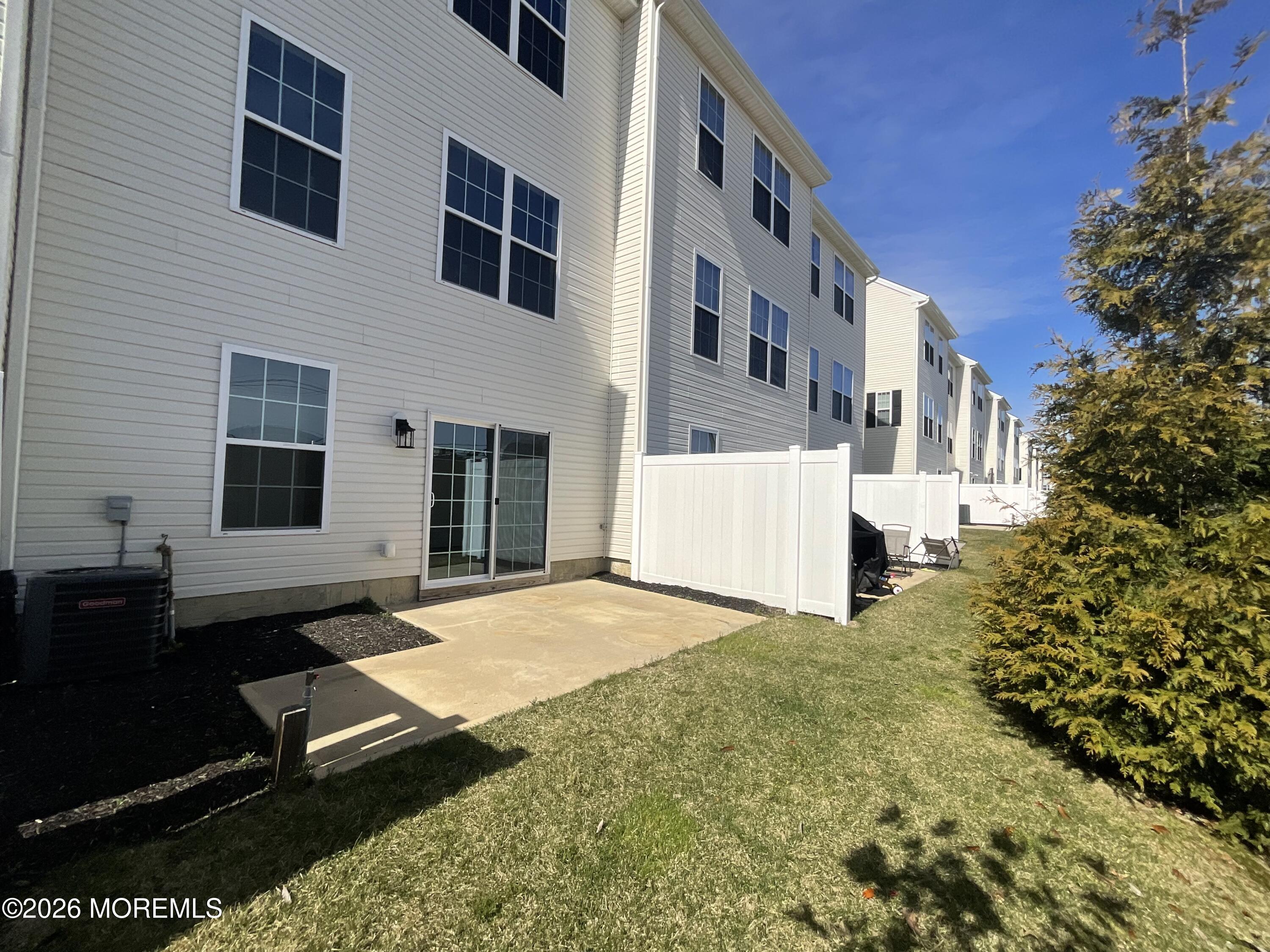 304 Prestige Road, Unit 2404 Brick, NJ 08723 - Photo 24 of 25 a view of backyard of the house