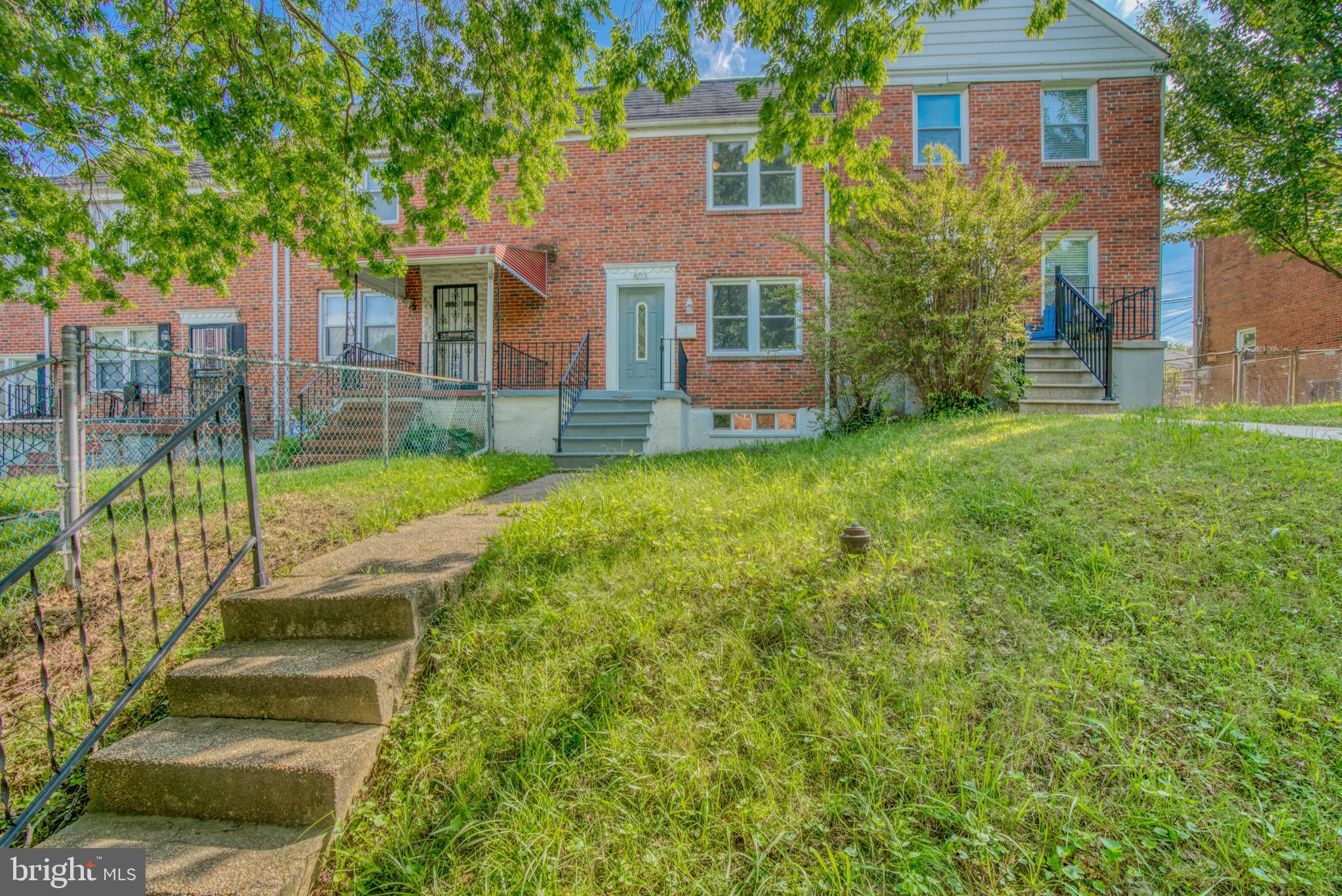 803 St Dunstans Road Baltimore, MD 21212 - Photo 2 of 61