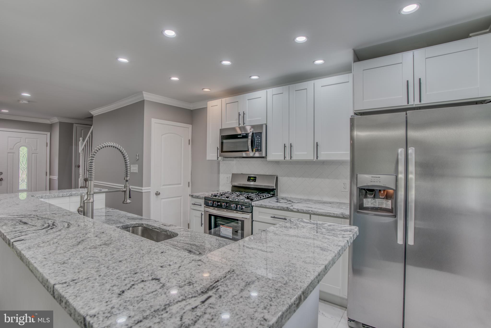 803 St Dunstans Road Baltimore, MD 21212 - Photo 17 of 61