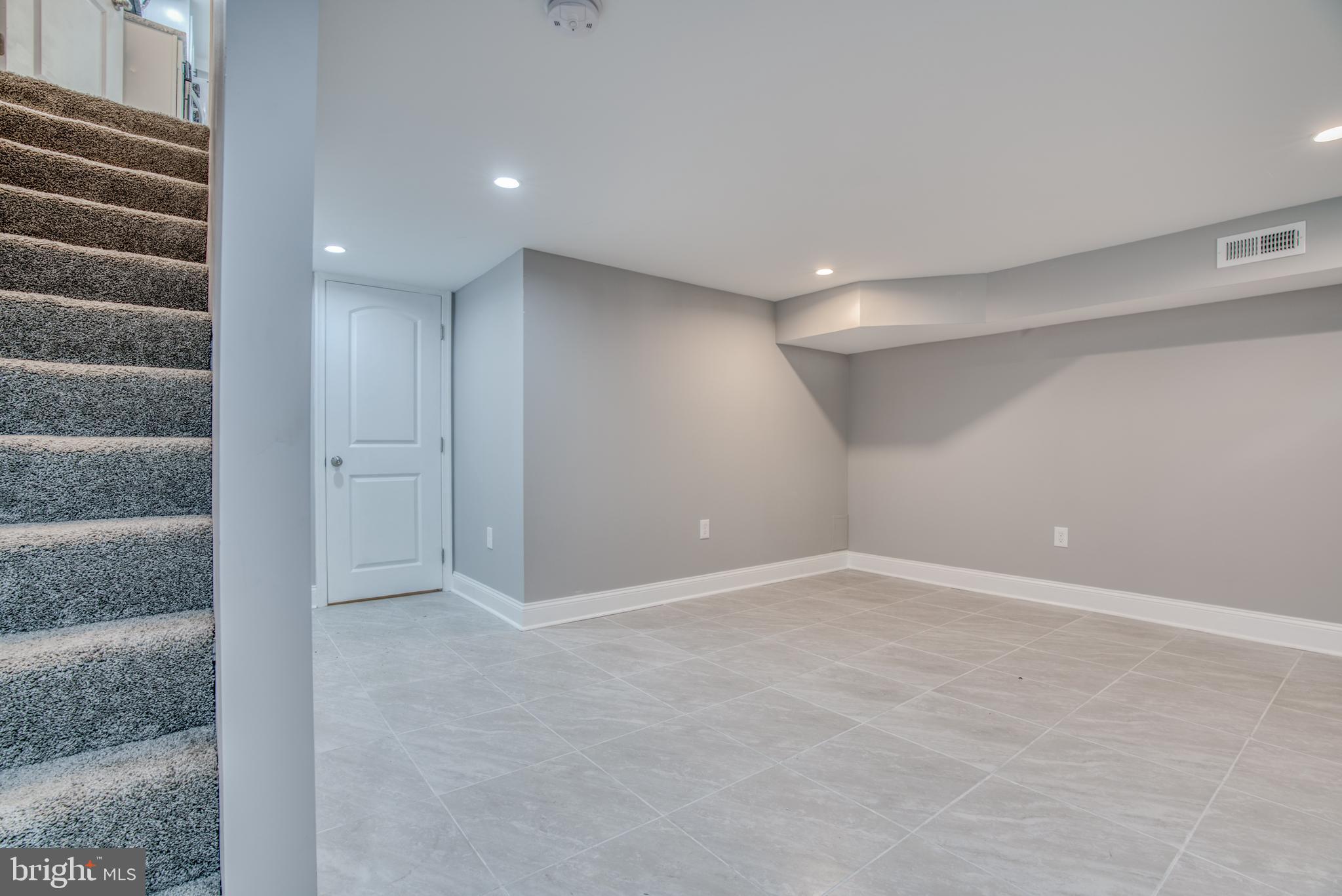 803 St Dunstans Road Baltimore, MD 21212 - Photo 28 of 61