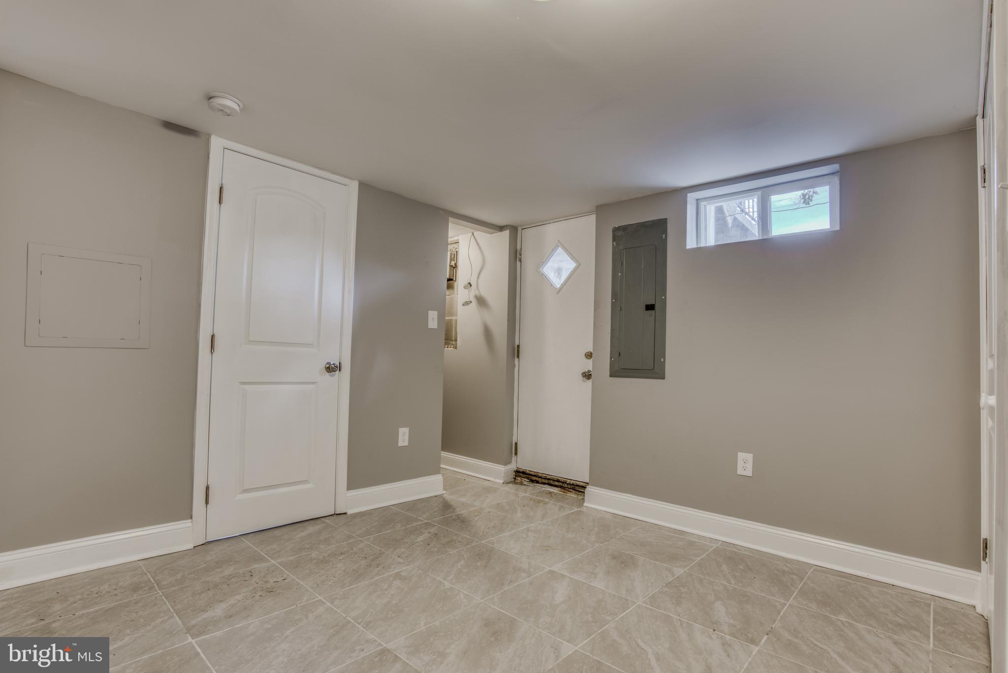 803 St Dunstans Road Baltimore, MD 21212 - Photo 33 of 61