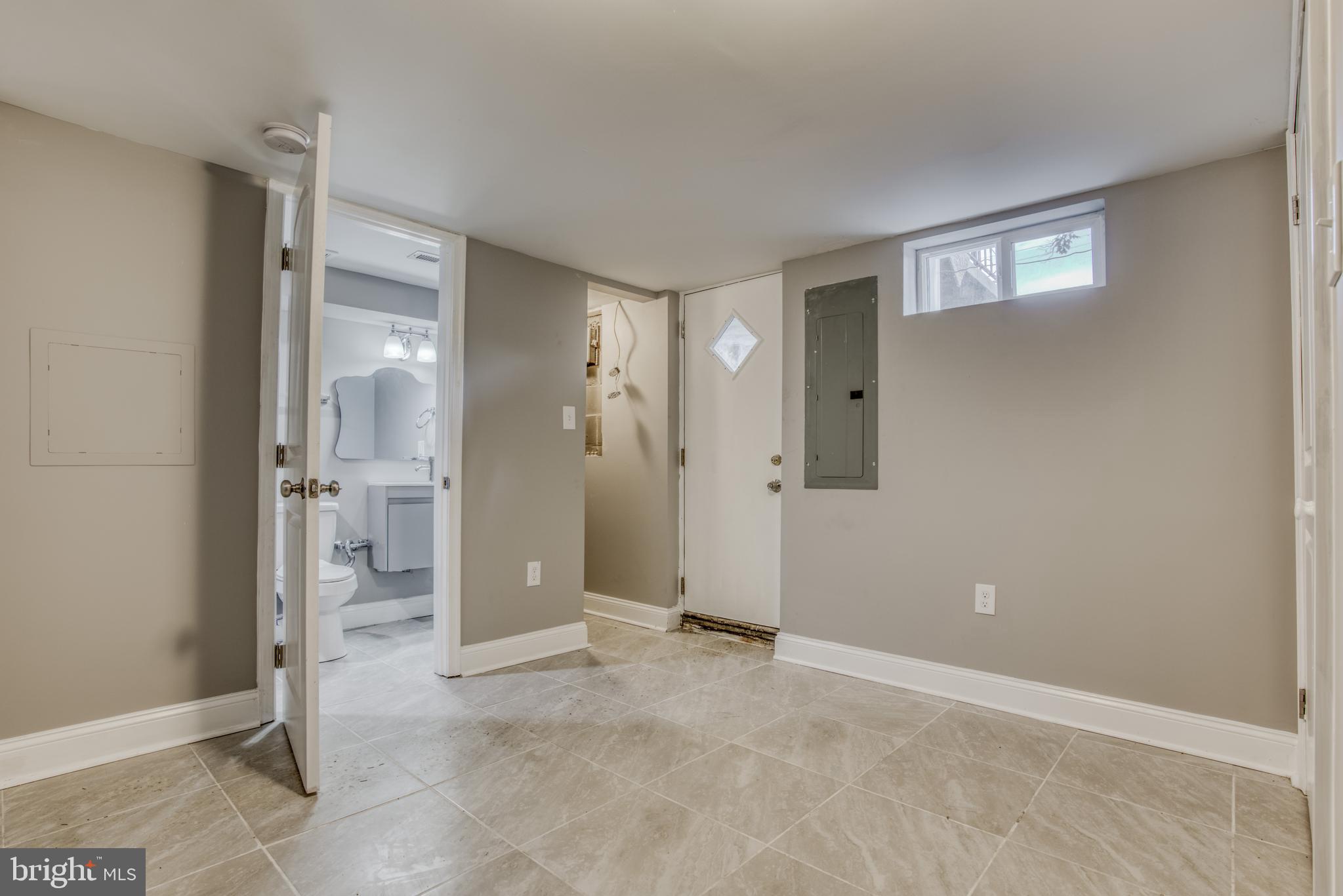 803 St Dunstans Road Baltimore, MD 21212 - Photo 34 of 61