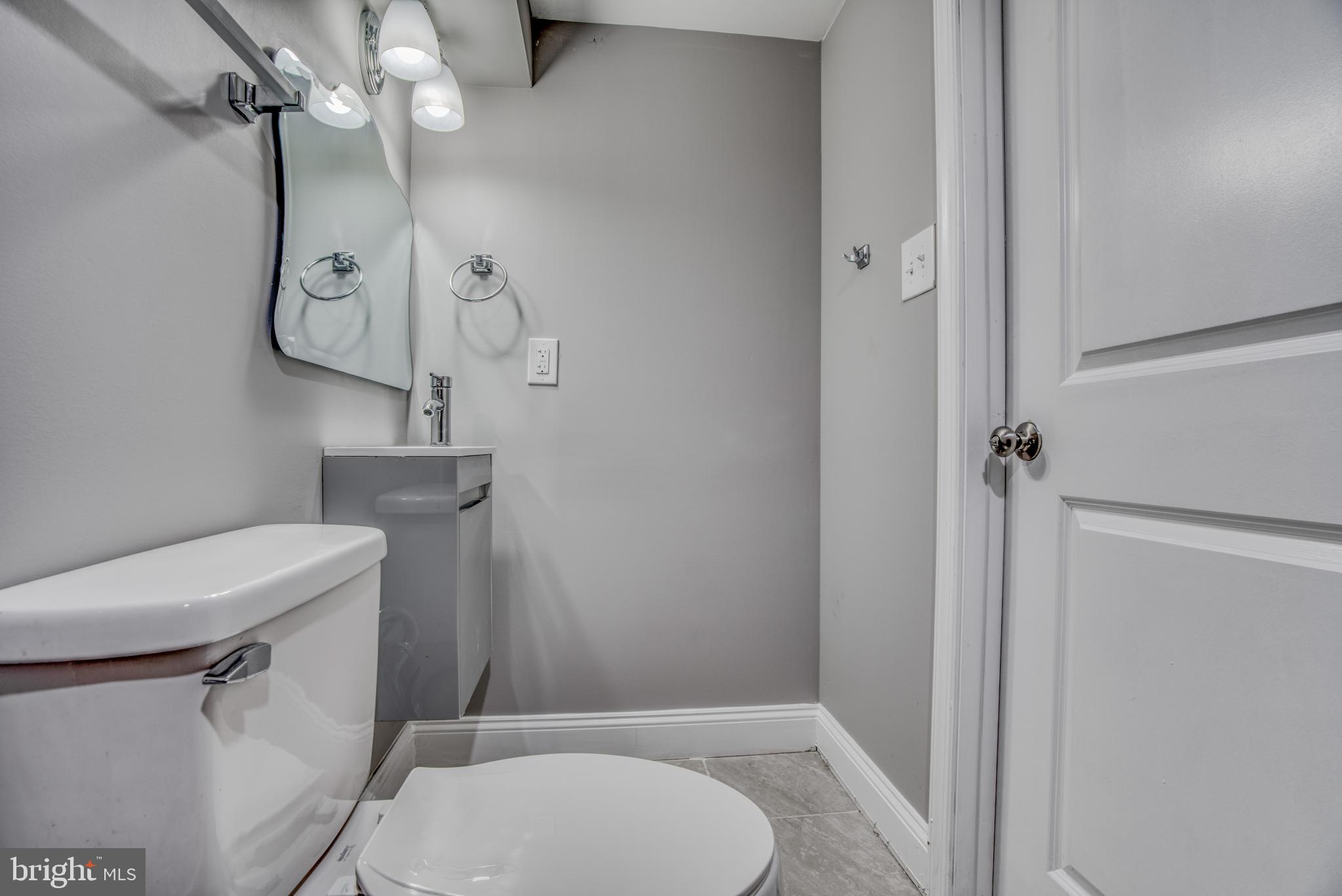 803 St Dunstans Road Baltimore, MD 21212 - Photo 36 of 61