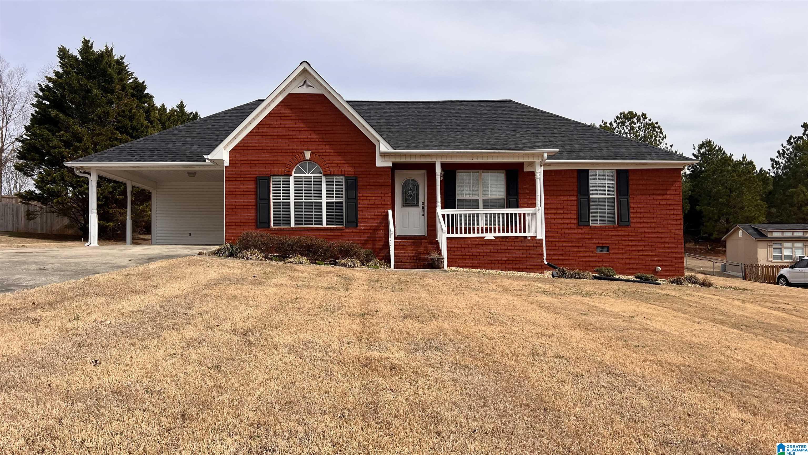 902 Ridgeway Drive Oneonta, AL 35121 - Photo 1 of 24 Gallery Image 1