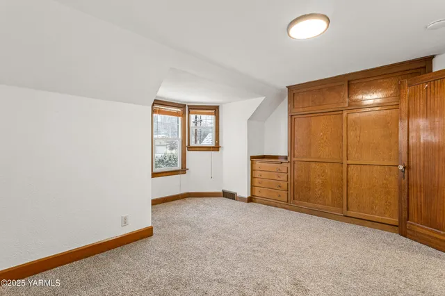 $699,600 | 2307 Summitview Avenue, Yakima, WA 98902