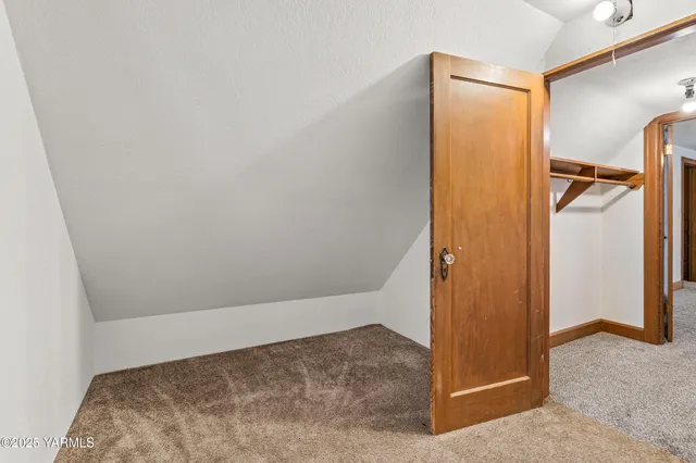 $699,600 | 2307 Summitview Avenue, Yakima, WA 98902