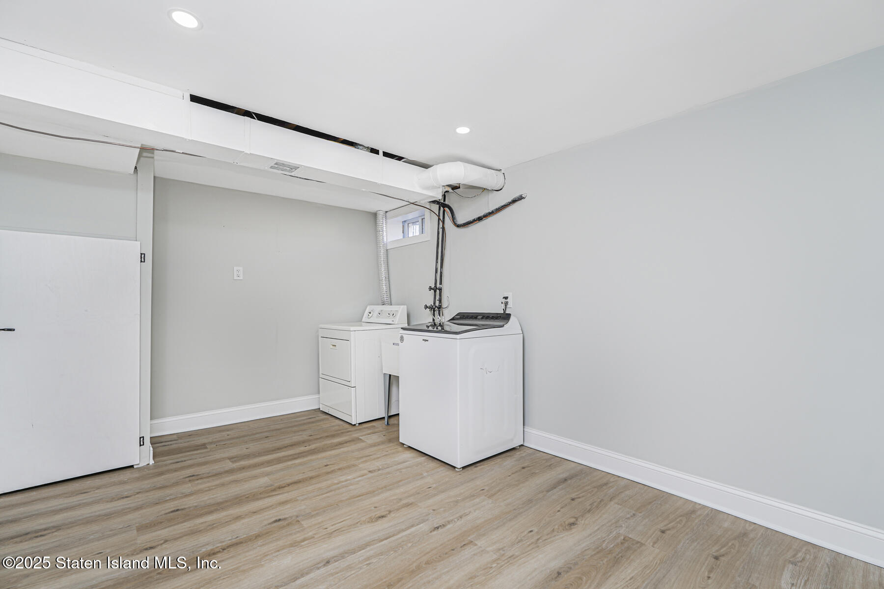 359 Ridgecrest Avenue Staten Island, NY 10312 - Photo 24 of 27 (24) WASHER-DRYER BASEMENT