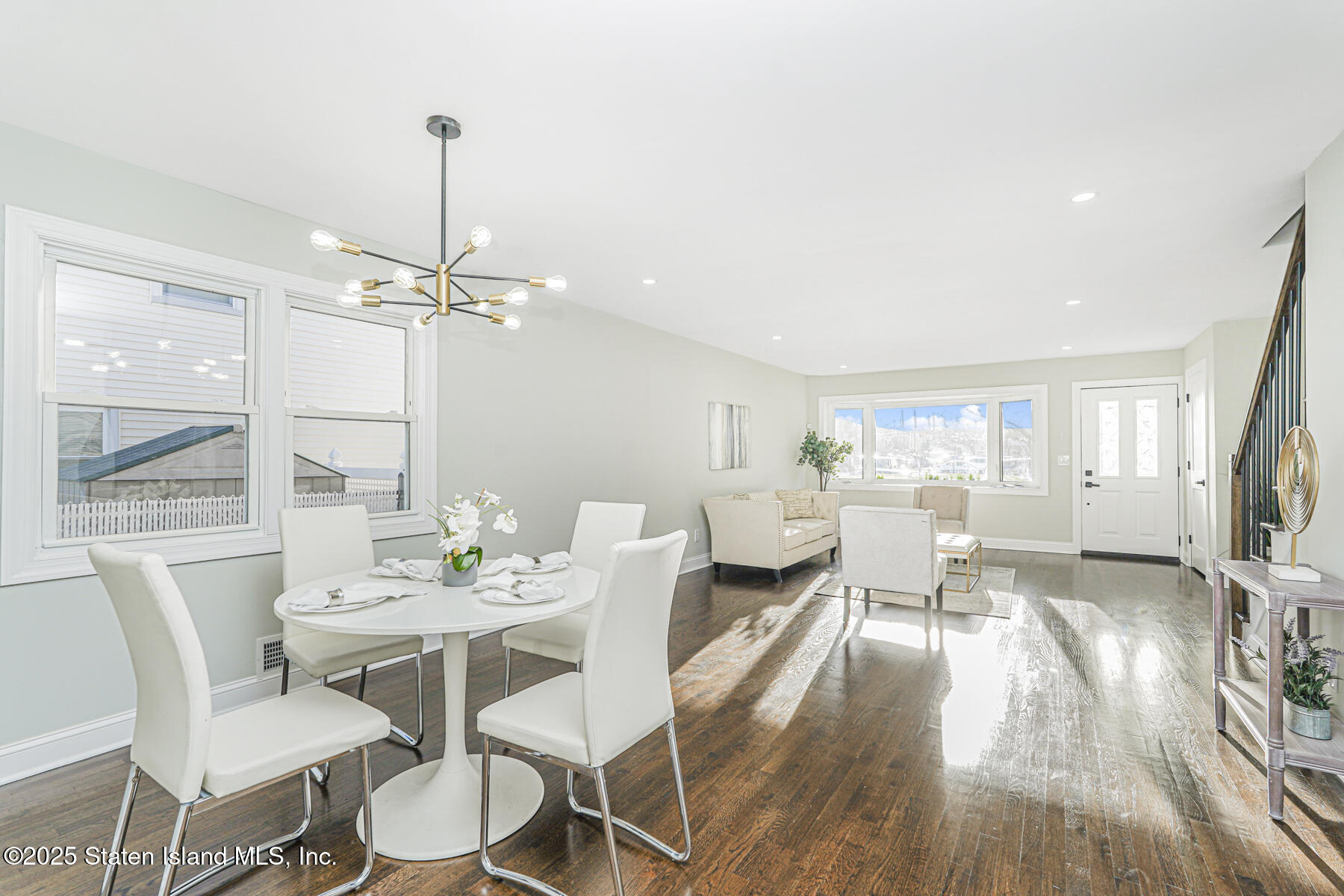 359 Ridgecrest Avenue Staten Island, NY 10312 - Photo 7 of 27 (7) DINING ROOM - LIVING ROOM