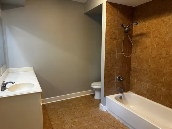 $1,950 | 2910 Wichita Street, Houston, TX 77004