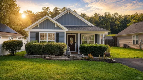 $294,900 | 326 Franklin Avenue, Vinton, VA 24179