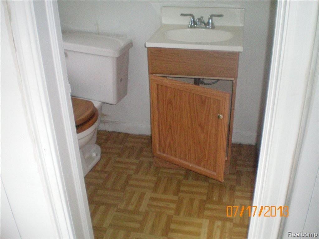 10311 Balfour Road Detroit, MI 48224 - Photo 9 of 9 Half Bath