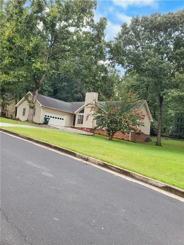 $1,950 | Undisclosed Address, Conyers, GA 30094