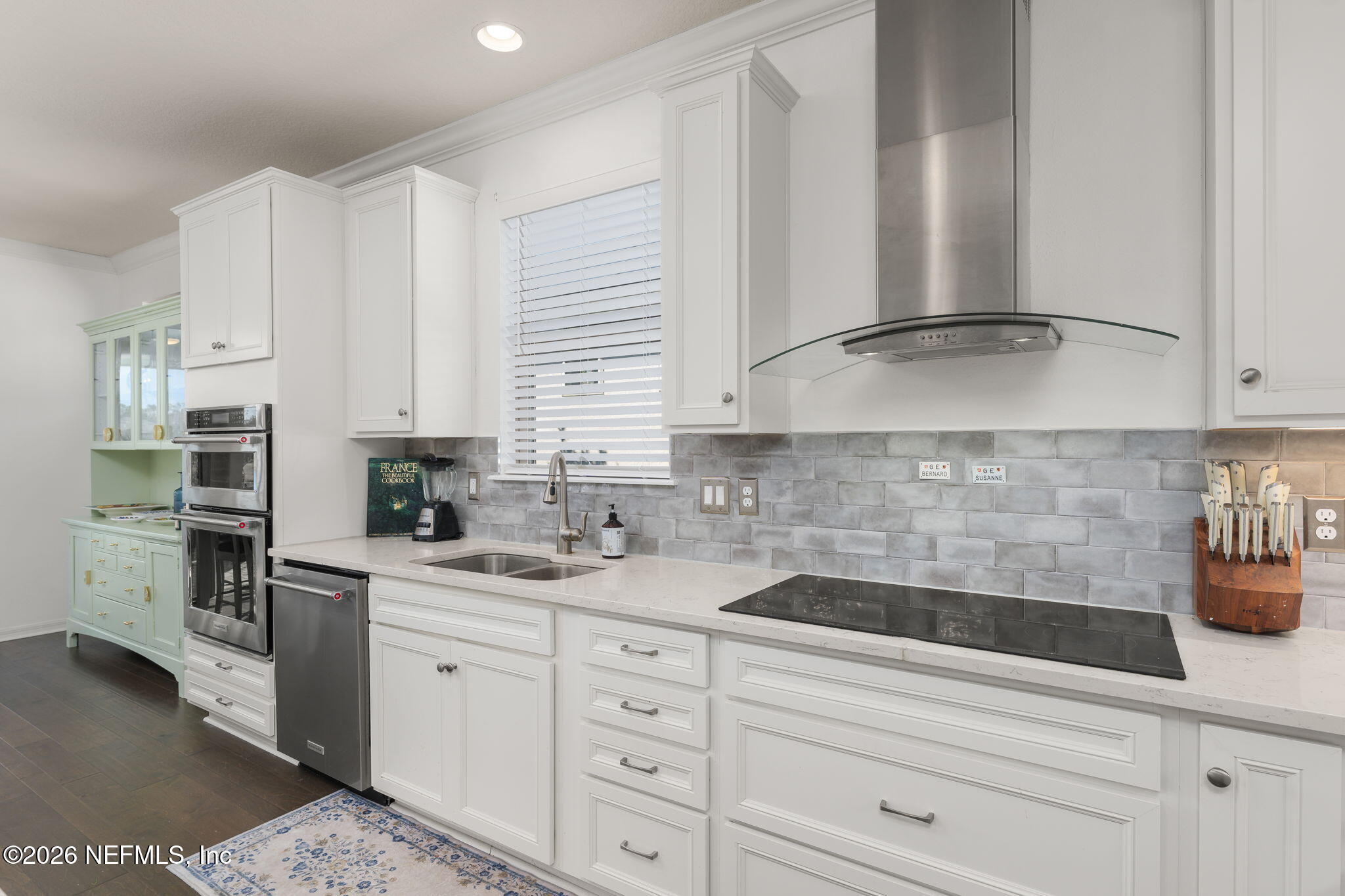 552 Tree Side Lane Ponte Vedra, FL 32081 - Photo 9 of 55 Stunning Tile Backsplash