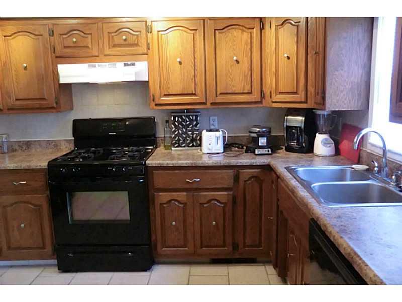 509 Averitt Road Greenwood, IN 46142 - Photo 8 of 24 Gallery Image 8