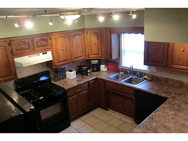 509 Averitt Road Greenwood, IN 46142 - Photo 9 of 24 Gallery Image 9