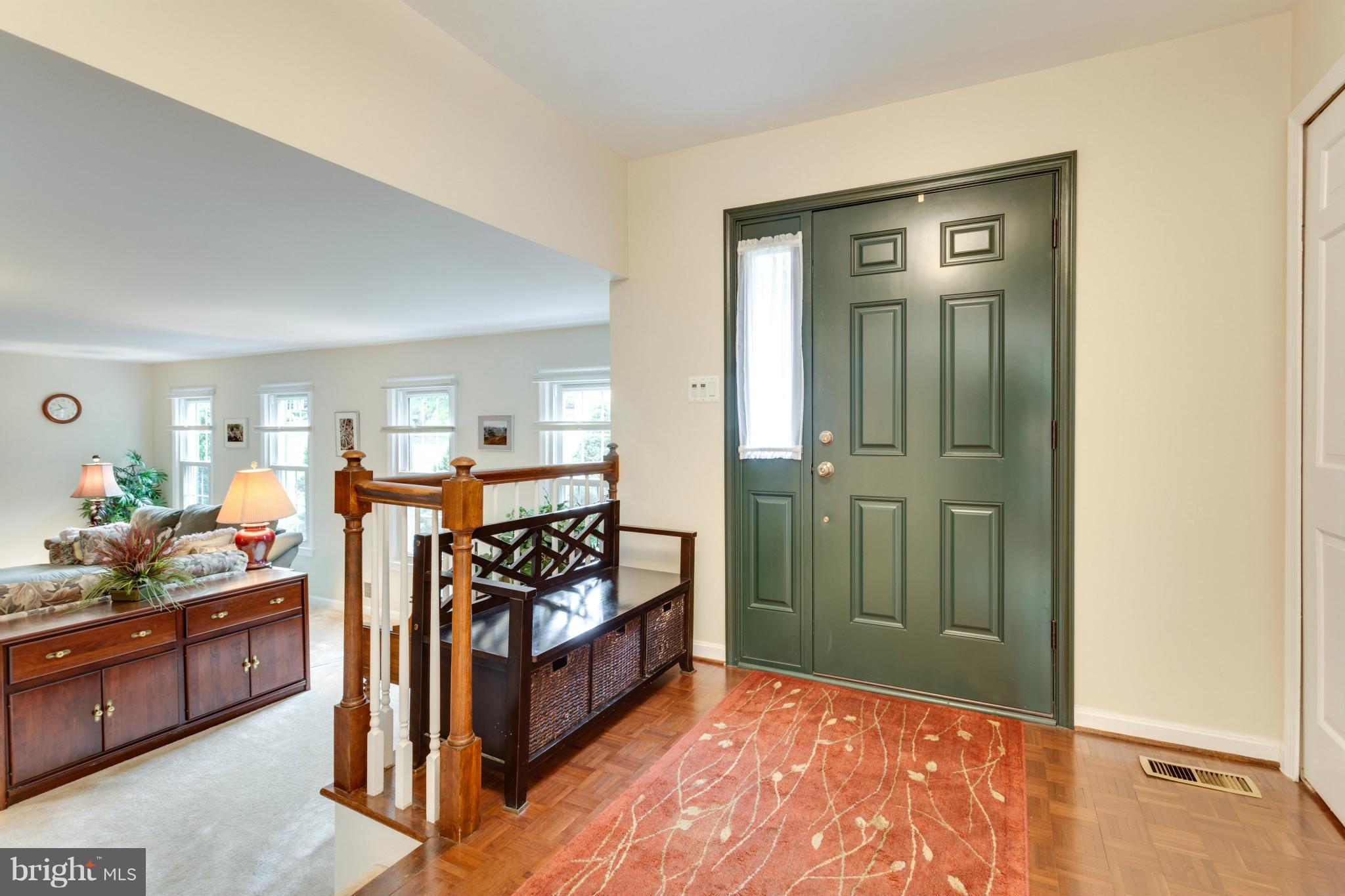 2761 Hill Road Vienna, VA 22181 - Photo 2 of 30 Interior (General)