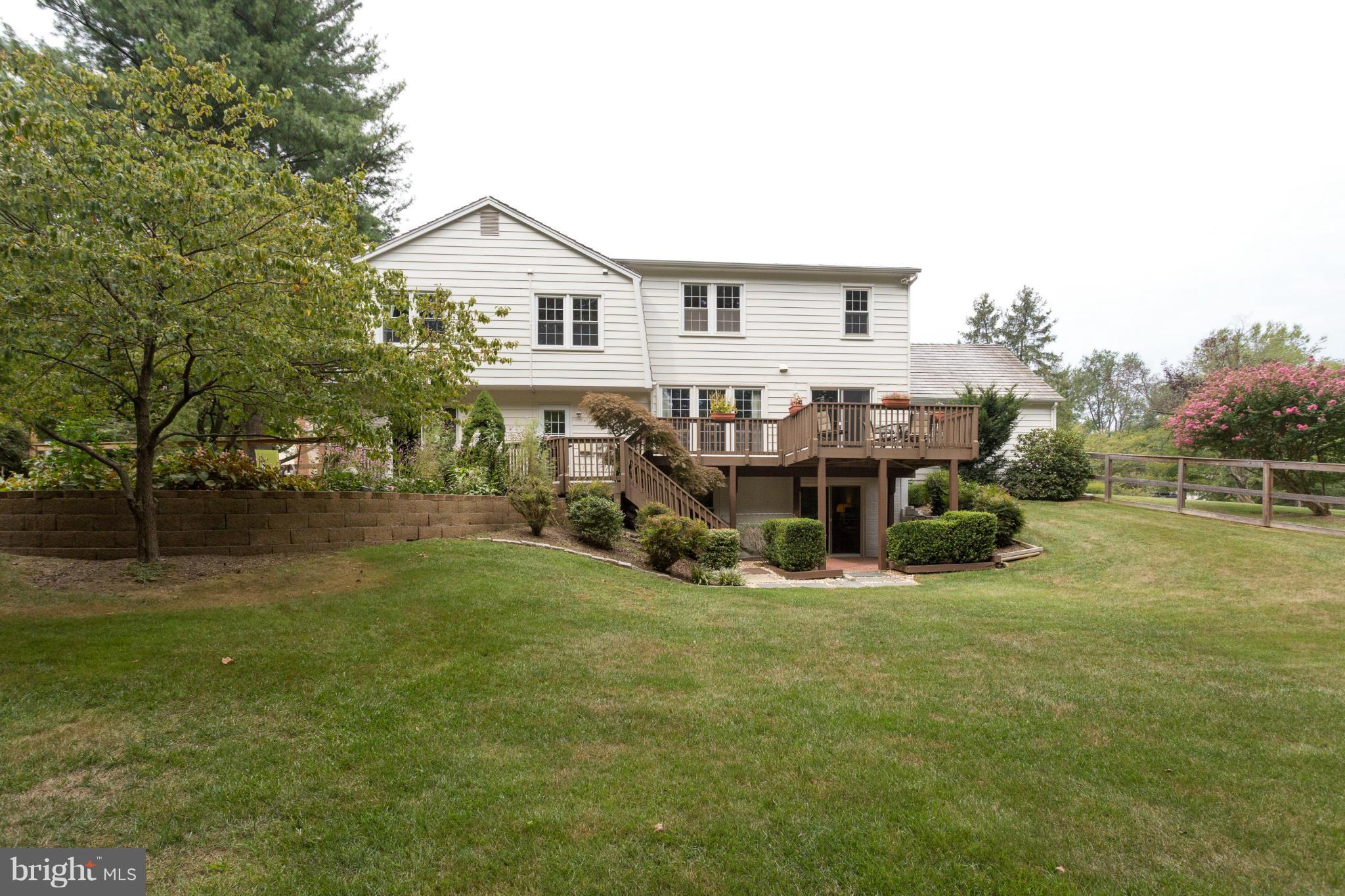 2761 Hill Road Vienna, VA 22181 - Photo 29 of 30 Exterior (Rear)
