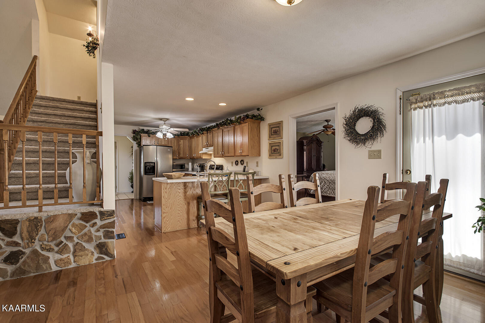 135 Songbird Lane Maynardville, TN 37807 - Photo 15 of 40 15_SongbirdLane_135_Dining01