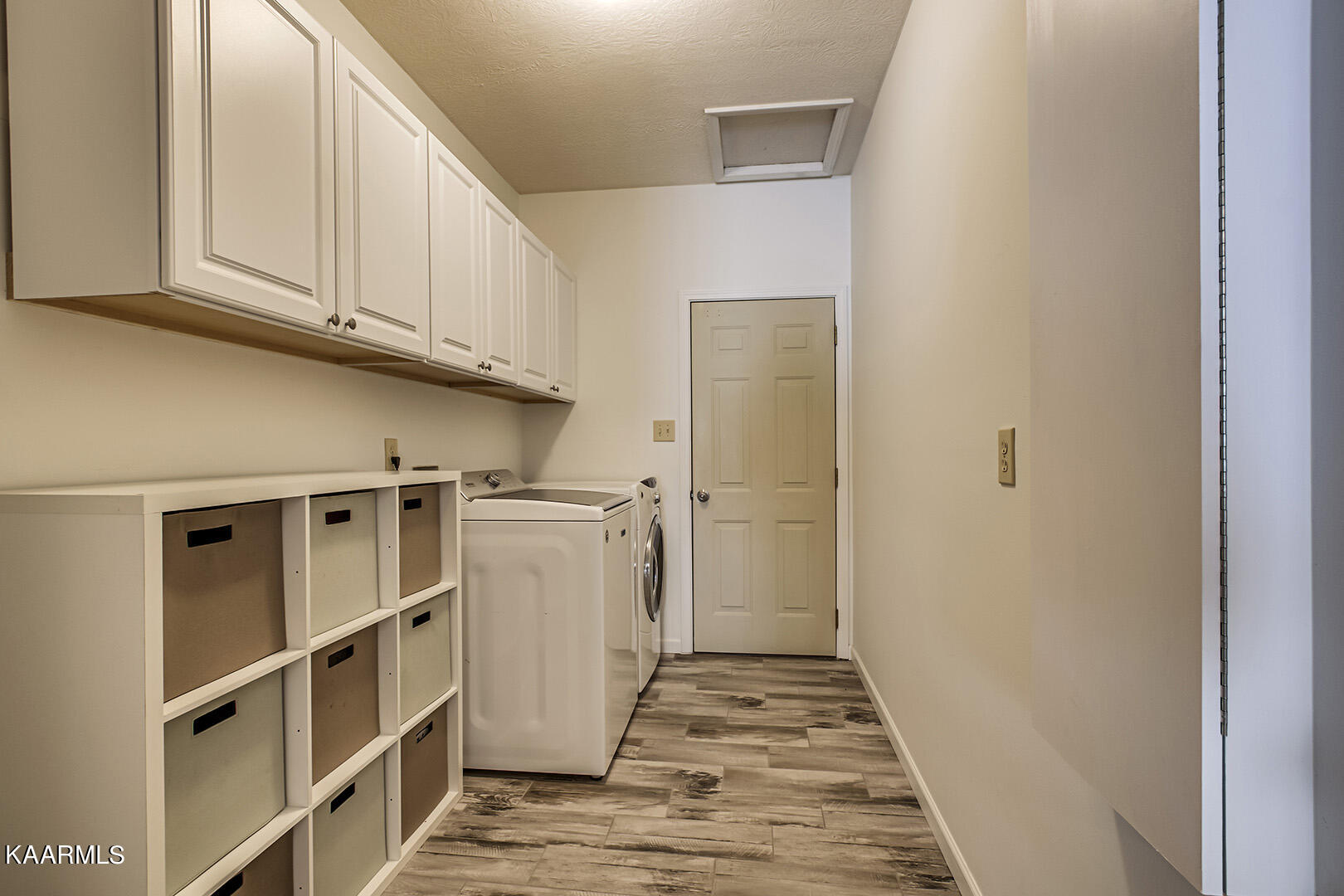 135 Songbird Lane Maynardville, TN 37807 - Photo 25 of 40 25_SongbirdLane_135_Laundry