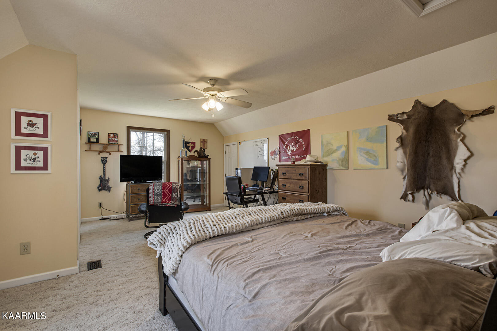 135 Songbird Lane Maynardville, TN 37807 - Photo 29 of 40 29_SongbirdLane_135_Bedroom3_01