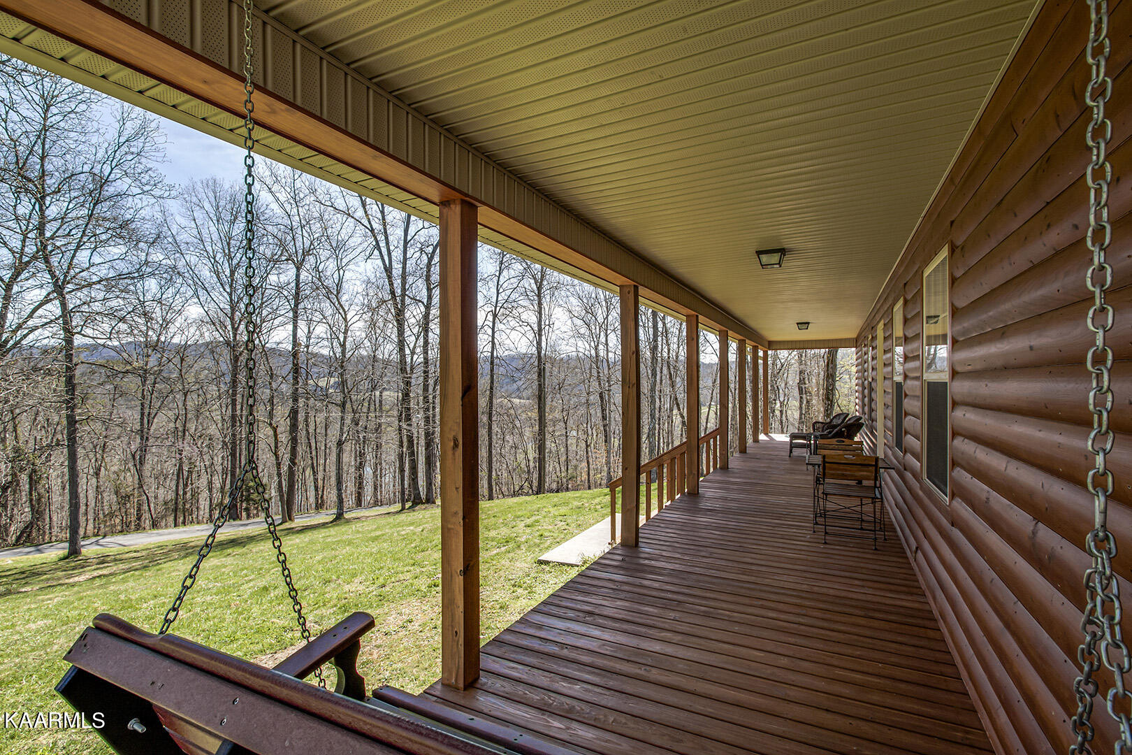 135 Songbird Lane Maynardville, TN 37807 - Photo 3 of 40 03_SongbirdLane_135_FrontPorch01