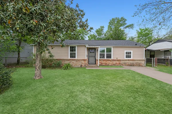 $210,000 | 9410 Rosehaven Drive, Houston, TX 77051
