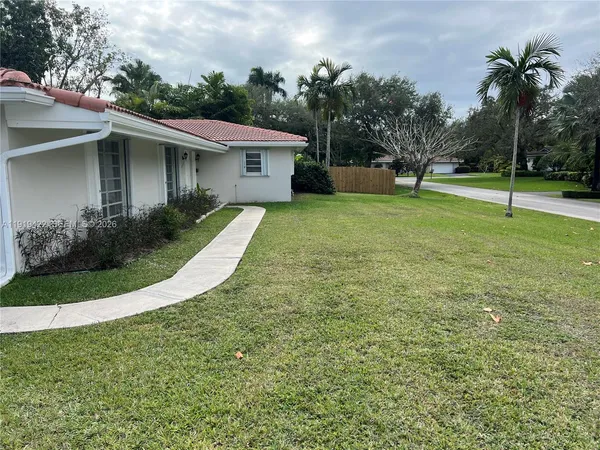 $4,550 | 16425 Southwest 75th Avenue, Palmetto Bay, FL 33157