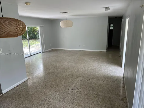 $4,550 | 16425 Southwest 75th Avenue, Palmetto Bay, FL 33157