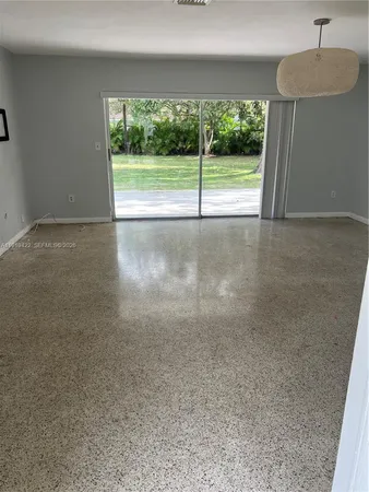 $4,550 | 16425 Southwest 75th Avenue, Palmetto Bay, FL 33157