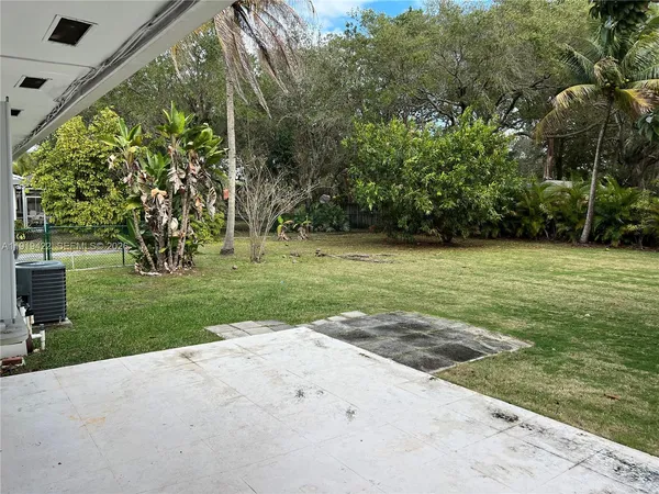 $4,550 | 16425 Southwest 75th Avenue, Palmetto Bay, FL 33157