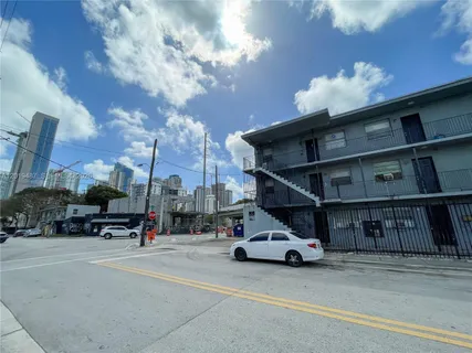 $2,350,000 | 220 Northwest 11th Terrace, Miami, FL 33136