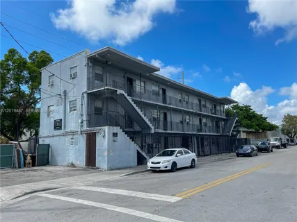 $2,350,000 | 220 Northwest 11th Terrace, Miami, FL 33136