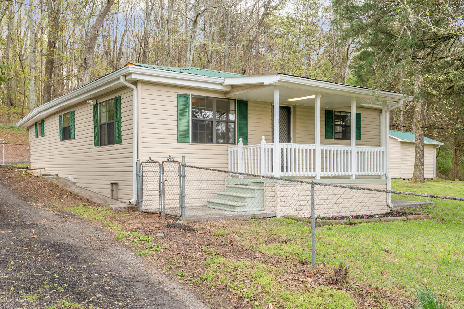 5502 Hunter Road Ooltewah, TN 37363 - Photo 1 of 19 5502_Hunter_Rd_02