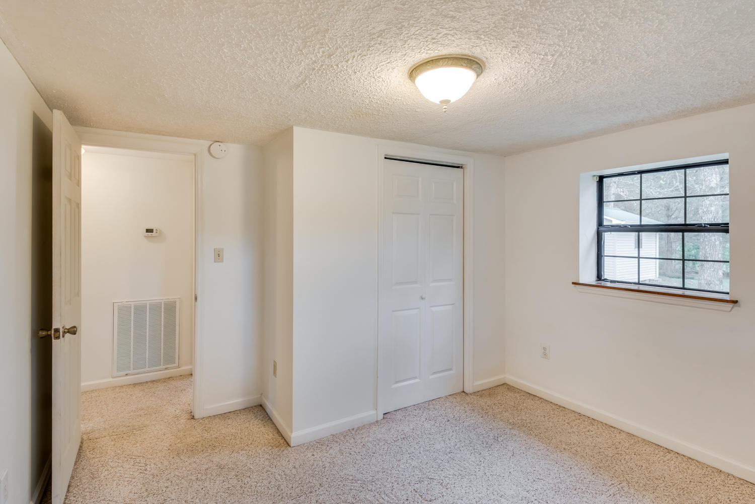 5502 Hunter Road Ooltewah, TN 37363 - Photo 11 of 19 5502_Hunter_Rd_20