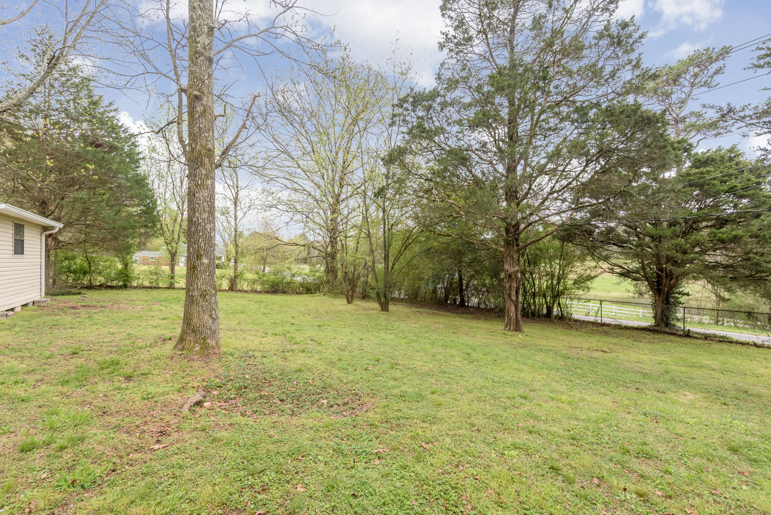 5502 Hunter Road Ooltewah, TN 37363 - Photo 17 of 19 5502_Hunter_Rd_06