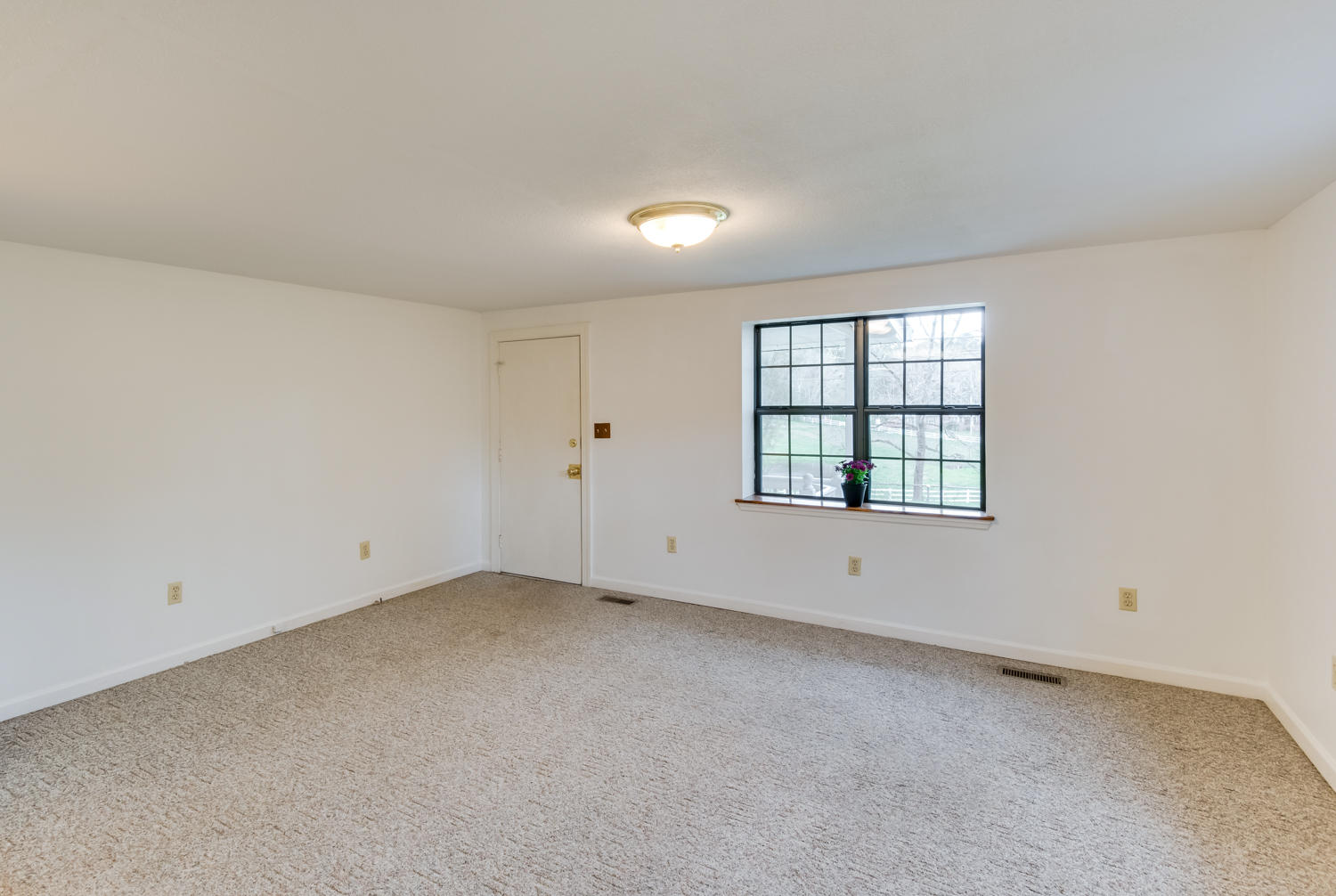 5502 Hunter Road Ooltewah, TN 37363 - Photo 5 of 19 5502_Hunter_Rd_13