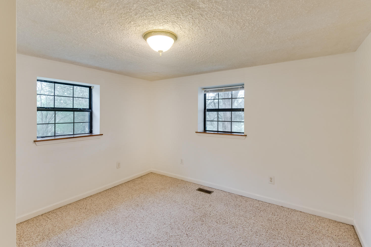 5502 Hunter Road Ooltewah, TN 37363 - Photo 10 of 19 5502_Hunter_Rd_19