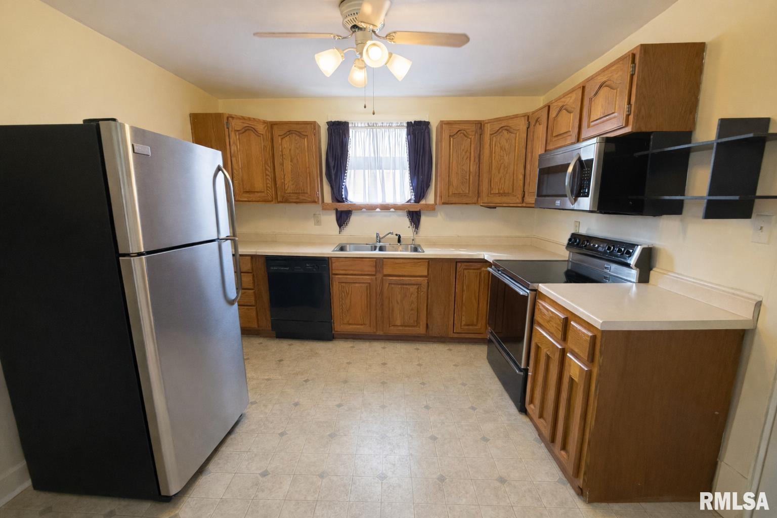 1535 Sycamore Street Quincy, IL 62301 - Photo 8 of 18
