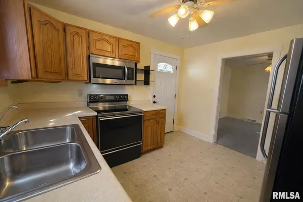 $139,900 | 1535 Sycamore Street, Quincy, IL 62301