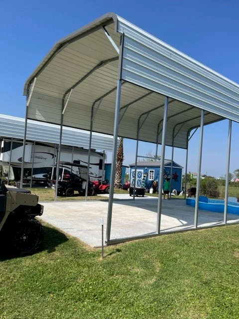 1179 Diamond Road Crystal Beach, TX 77650 - Photo 3 of 5 a view of a child park