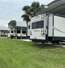 1179 Diamond Road Crystal Beach, TX 77650 - Photo 5 of 5 a front view of house with yard